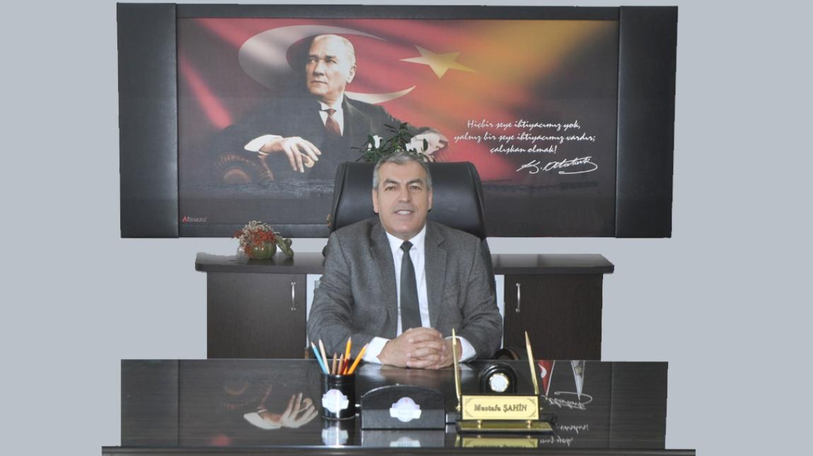 Mustafa ŞAHİN - Okul Müdürü